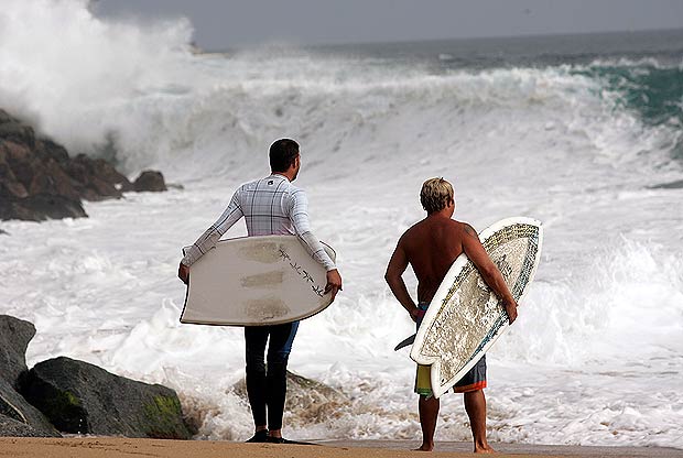 surfers-spiaggia